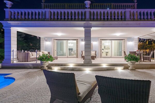 Ruim vrijstaand vakantiehuis voor 10 personen in Sirmione aan het Gardameer - thumbnail 2