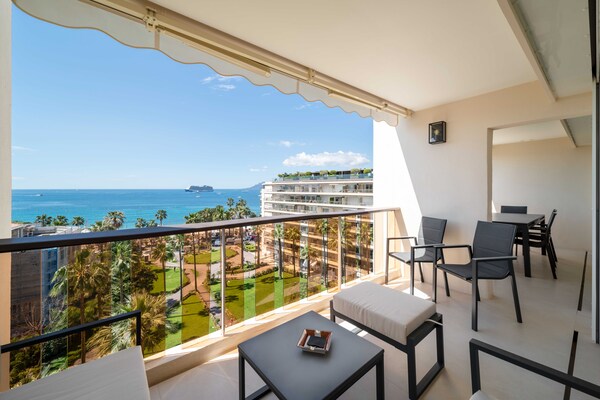 Chic appartement met terras en uitzicht op de Croisette in Cannes voor 8 personen - thumbnail 1