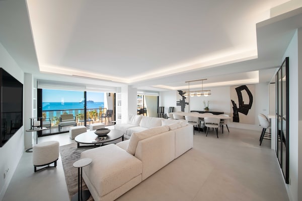 Chic appartement met terras en uitzicht op de Croisette in Cannes voor 8 personen - thumbnail 2