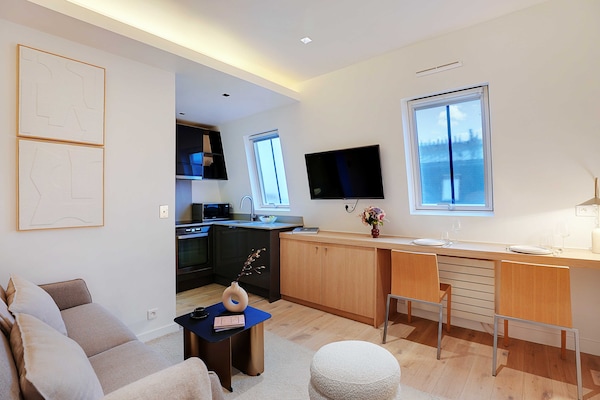 Chic appartement op Avenue Victor Hugo met uitzicht over Parijs - thumbnail 6