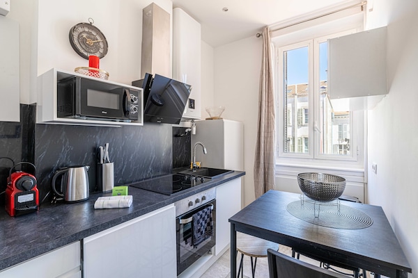 Sfeervol appartement met balkon in het hart van Cannes - thumbnail 3