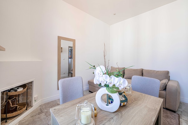 Sfeervol appartement met balkon in het hart van Cannes - thumbnail 6