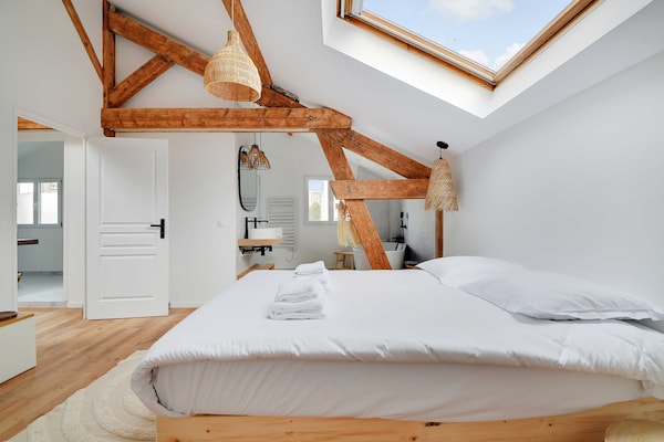 Stijlvol Appartement met 2 Slaapkamers nabij Metro 14 in Saint-Ouen-sur-Seine - thumbnail 3
