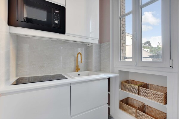 Charmante studio in Batignolles, 17e arrondissement – vlakbij parken en metrowijk - thumbnail 4