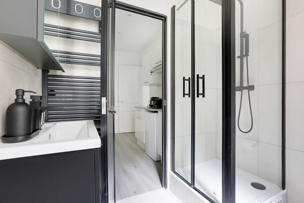 Compact en knus appartement in Vincennes, vlakbij Parijs - thumbnail 5