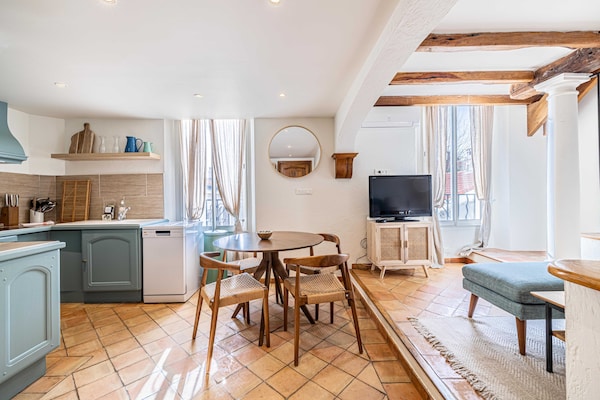 Authentiek appartement in Le Suquet, Cannes – 2 slaapkamers, 4 personen - thumbnail 1