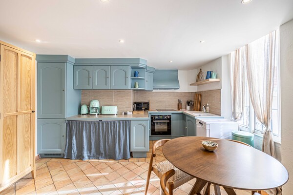 Authentiek appartement in Le Suquet, Cannes – 2 slaapkamers, 4 personen - thumbnail 6
