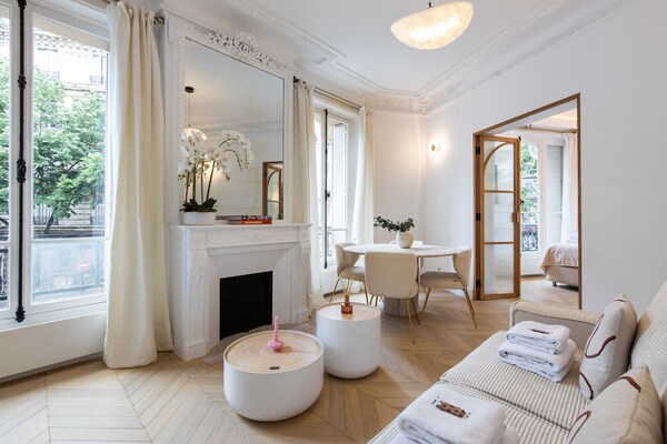 Gerenoveerd 2-slaapkamerappartement bij Bois de Boulogne, Parijs 16e - thumbnail 4