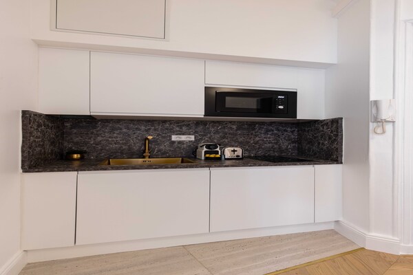 Gerenoveerd 2-slaapkamerappartement bij Bois de Boulogne, Parijs 16e - thumbnail 5