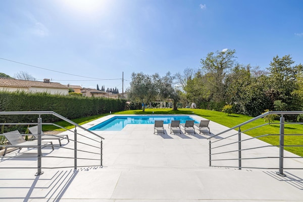Moderne luxe villa met verwarmd zwembad in Mougins - thumbnail 5