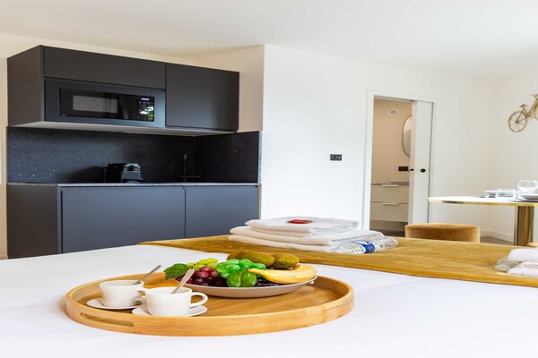 Compact studio-appartement in het 15e arrondissement nabij metrolijnen 8 & 10 - thumbnail 3