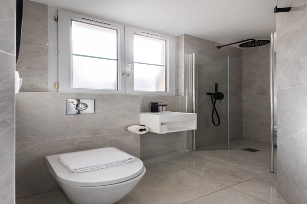 Compact studio-appartement in levendig Pigalle, vlakbij de Moulin Rouge - thumbnail 5