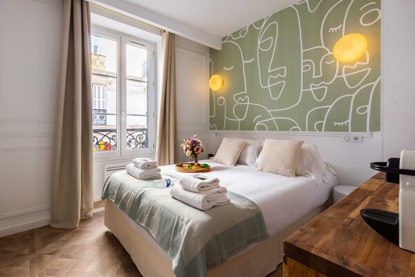 Compact studio-appartement in levendig Montmartre, Parijs - thumbnail 2
