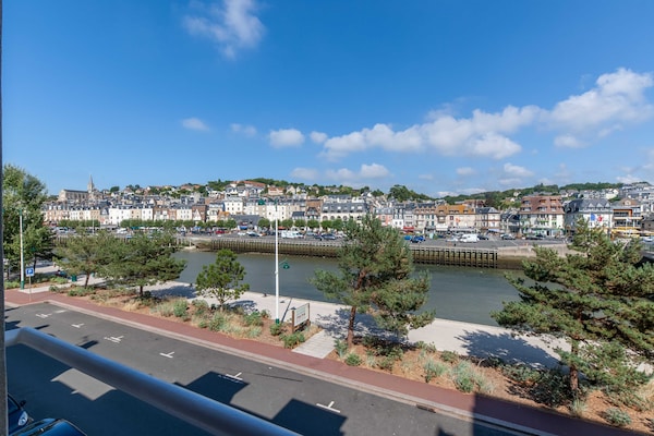 Gerenoveerd studio-appartement nabij strand en renbaan in Deauville - thumbnail 2