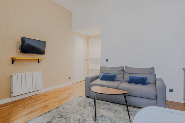 Charmant appartement in hartje Parijs aan Rue du Faubourg St Antoine - thumbnail 3