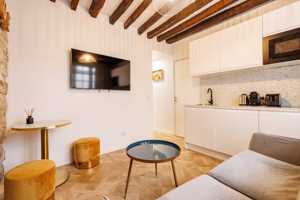 Chic appartement voor 4 personen in Parijs, vlakbij Montmartre - thumbnail 3