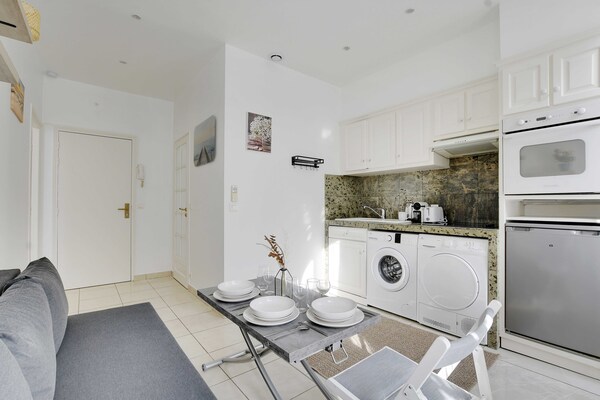 Compact en knus appartement in levendig Strasbourg-Saint-Denis, Parijs - thumbnail 2