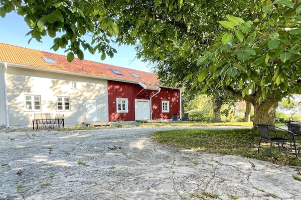 Modern vakantiehuis in Mörbylånga aan de kust van Öland - thumbnail 1