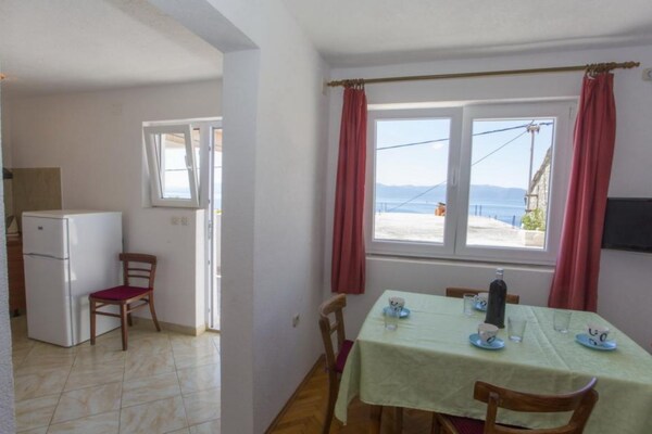 Appartement met terras direct aan zee in Brist voor 5 personen - thumbnail 5