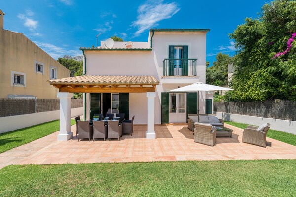 Vrijstaande villa met privézwembad op 100 meter van het strand in Cala Sant Vicenç - thumbnail 6