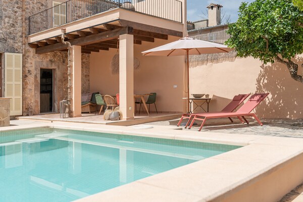 Authentieke Mallorcaanse villa met patio en privézwembad bij Santa Margalida - thumbnail 6