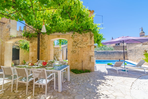 Villa met privézwembad in hartje Vilafranca de Bonany - thumbnail 6