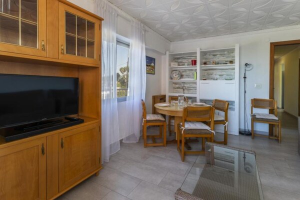 Licht appartement op 300 meter van strand Playa de Oliva met terras - thumbnail 4