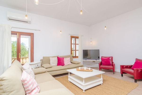 8-persoons villa met privézwembad in Sant Llorenç Des Cardassar - thumbnail 3