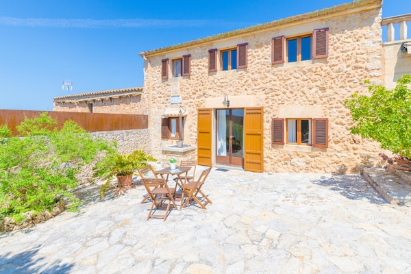 8-persoons villa met privézwembad in Sant Llorenç Des Cardassar - thumbnail 6