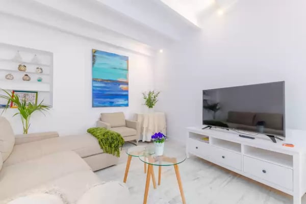 Luxe Safaritent aan de Golfbaan met Jacuzzi en Panoramisch Uitzicht in Costitx - thumbnail 1