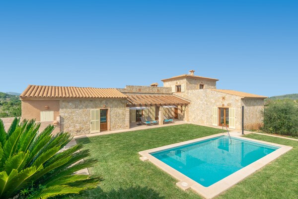 4-persoons villa met privézwembad in Son Servera - thumbnail 2