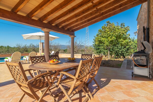 Authentieke villa met privézwembad aan de golfbaan in Santa Eugènia - thumbnail 4
