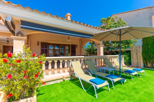 Vrijstaande villa met privézwembad op 900 meter van het strand van Alcudia - thumbnail 6