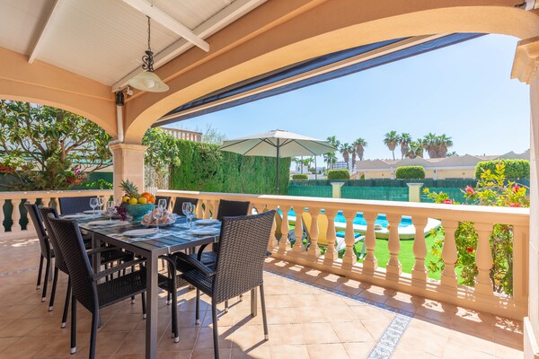 Vrijstaande villa met privézwembad op 900 meter van het strand van Alcudia - thumbnail 4