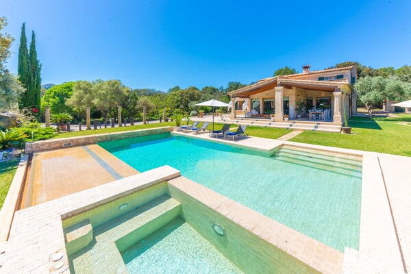 Vrijstaande villa aan golfbaan met privézwembad en jacuzzi bij Pollença - thumbnail 5
