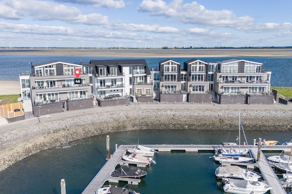 Luxe appartement Vista Maris 'Somaris' met panoramisch uitzicht op de Oosterschelde - thumbnail 1