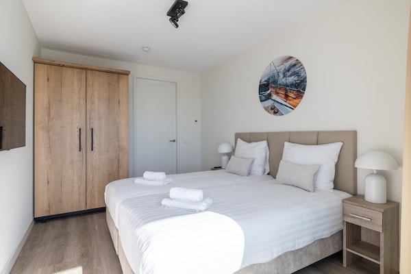 Vista Maris Charlotte's Parel: luxe appartement met havenzicht in Sint-Annaland - thumbnail 4