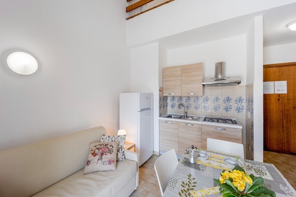 Op 1,2 km van zee: Compact appartement in Loano voor 4 personen - thumbnail 4