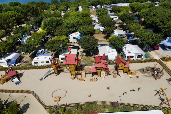 Bungalow Trilo Valpolicella voor 5 personen op vakantiepark Piani di Clodia - thumbnail 4