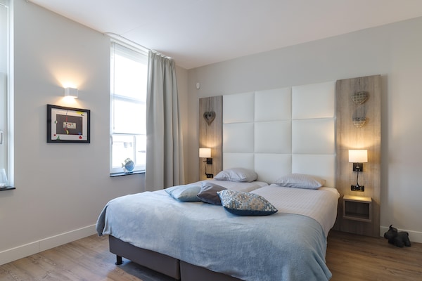 Game Villa met wellness en game room op 100m van zee in Colijnsplaat - thumbnail 5