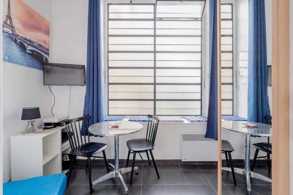 Compacte studio in levendig 10e arrondissement, vlakbij Porte Saint-Denis - thumbnail 3