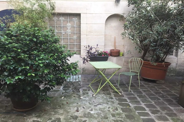 Compacte studio in levendig 10e arrondissement, vlakbij Porte Saint-Denis - thumbnail 4