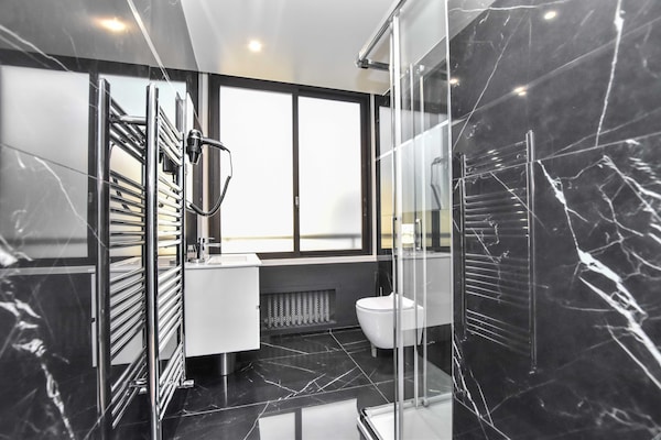 Licht appartement met airco in het 9e arrondissement, vlak bij Opéra Garnier - thumbnail 4