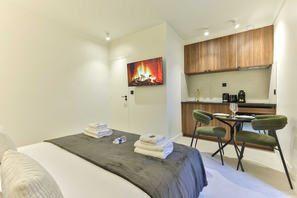Knabbelend appartement bij de Eiffeltoren, Rue du Commerce - thumbnail 3