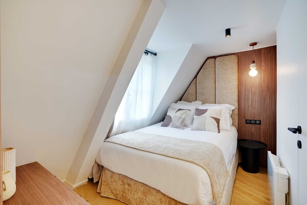 Compacte studio in het 8e arrondissement, vlakbij Gare St Lazare - thumbnail 4