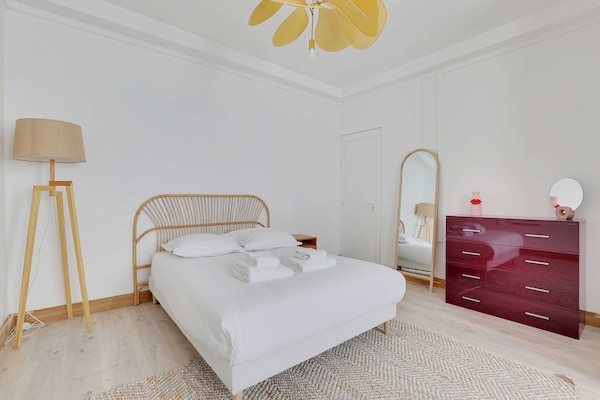 Licht modern appartement 6p bij Bastille, 2 badkamers - thumbnail 4