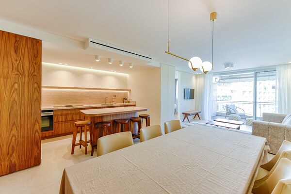 Ruim 3-slaapkamerappartement in het bruisende hart van Cannes - thumbnail 6