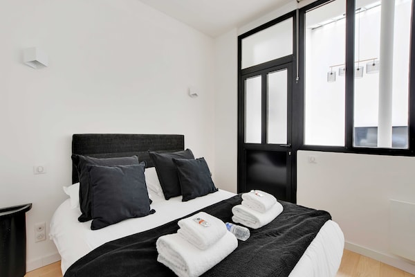 Authentiek appartement in bruisend 11e arrondissement, vlakbij Place Voltaire - thumbnail 2
