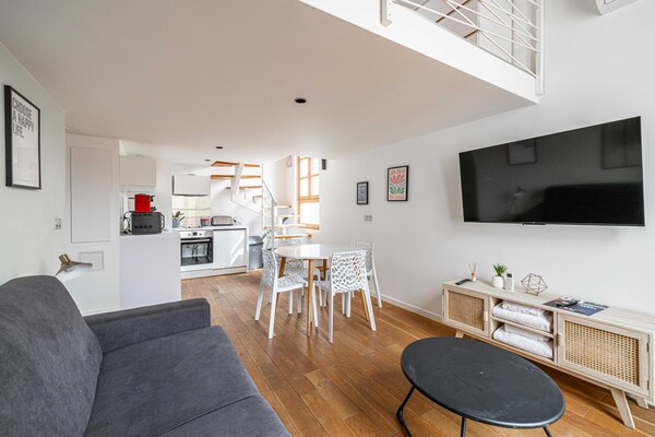 Licht duplex-appartement in het hart van Le Suquet, op 100m van het Palais - thumbnail 2