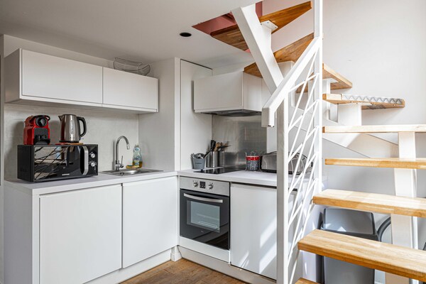 Licht duplex-appartement in het hart van Le Suquet, op 100m van het Palais - thumbnail 3